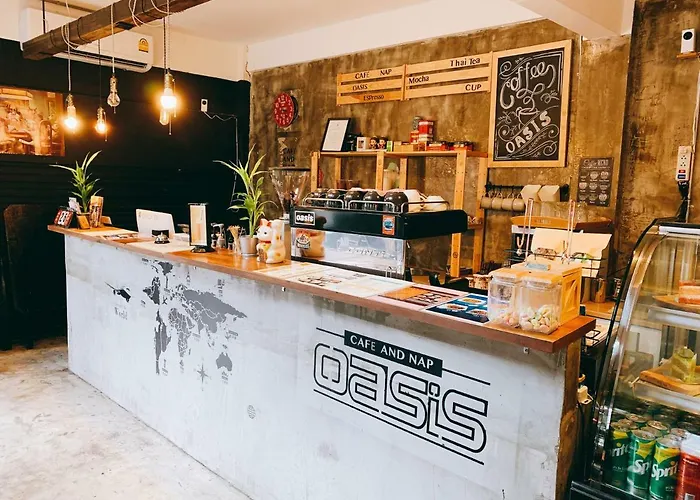 Oasis Cafe And Nap 호스텔