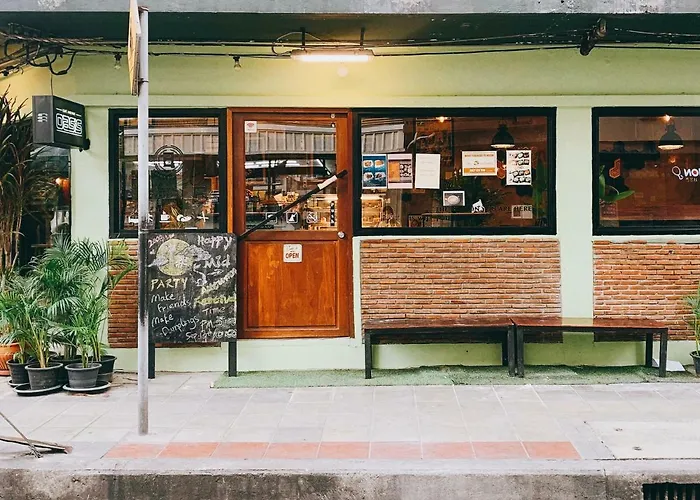 Oasis Cafe And Nap 호스텔 *