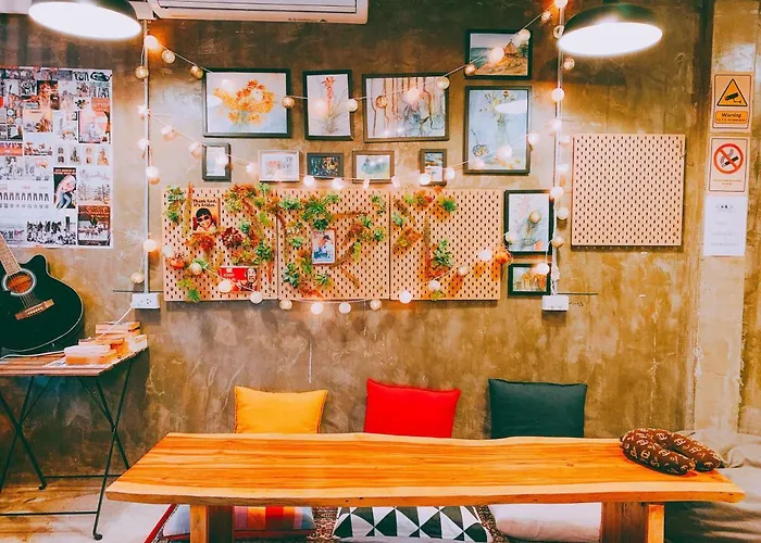 Oasis Cafe And Nap 호스텔 *