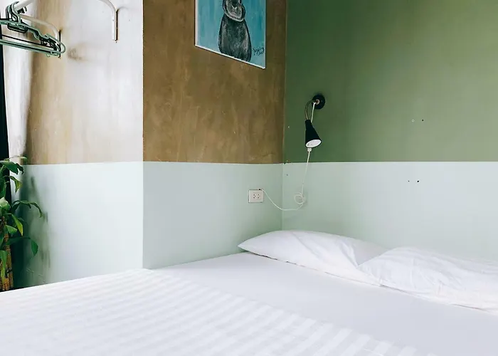 Oasis Cafe And Nap * 방콕